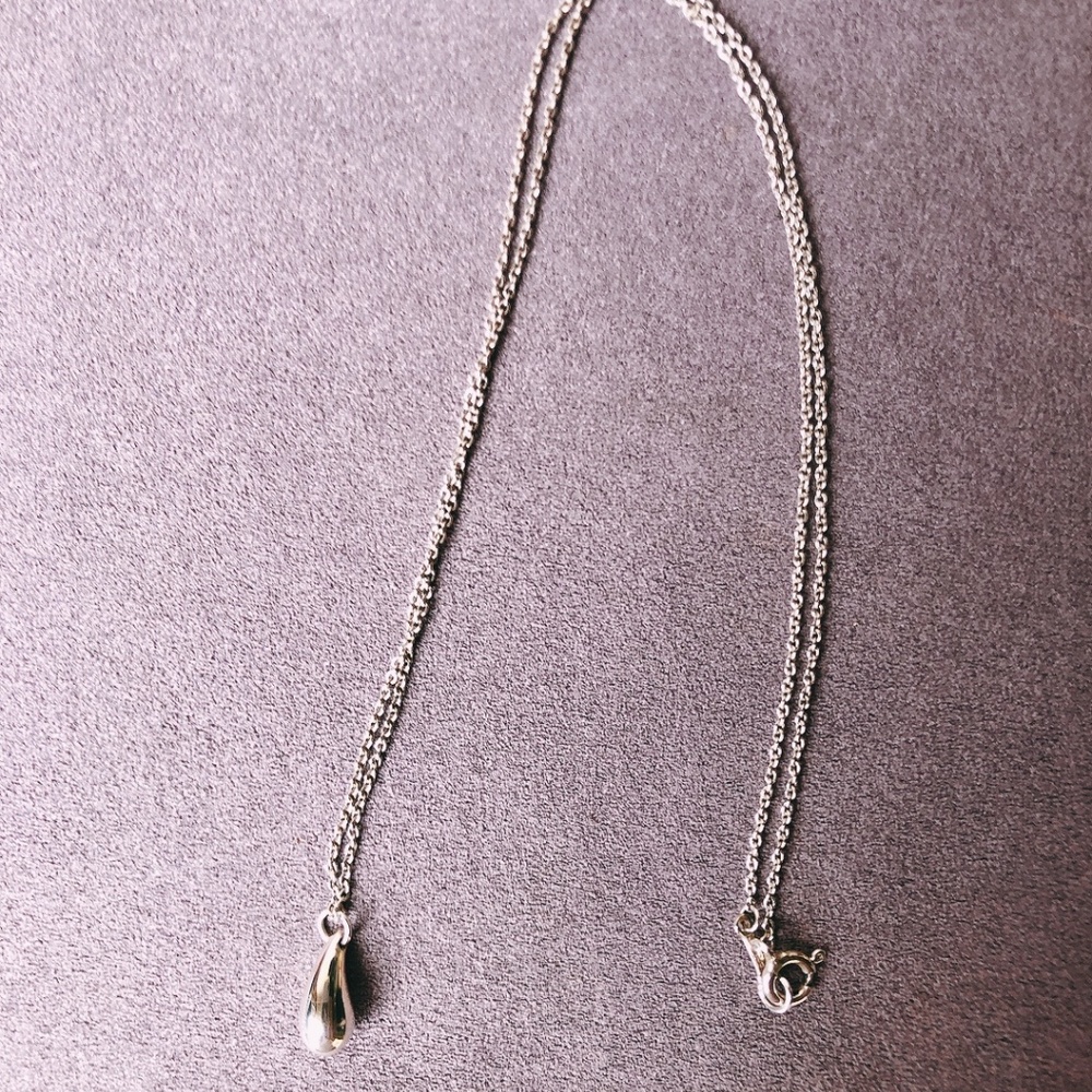 Tiffany & Co Elsa Peretti Tear drop necklace